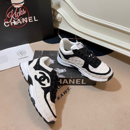 CHANEL LOW TOP TRAINER WHITE BLACK - CC1