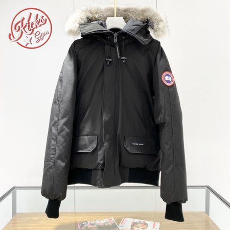 Canada Goose Bomber Down Jacket